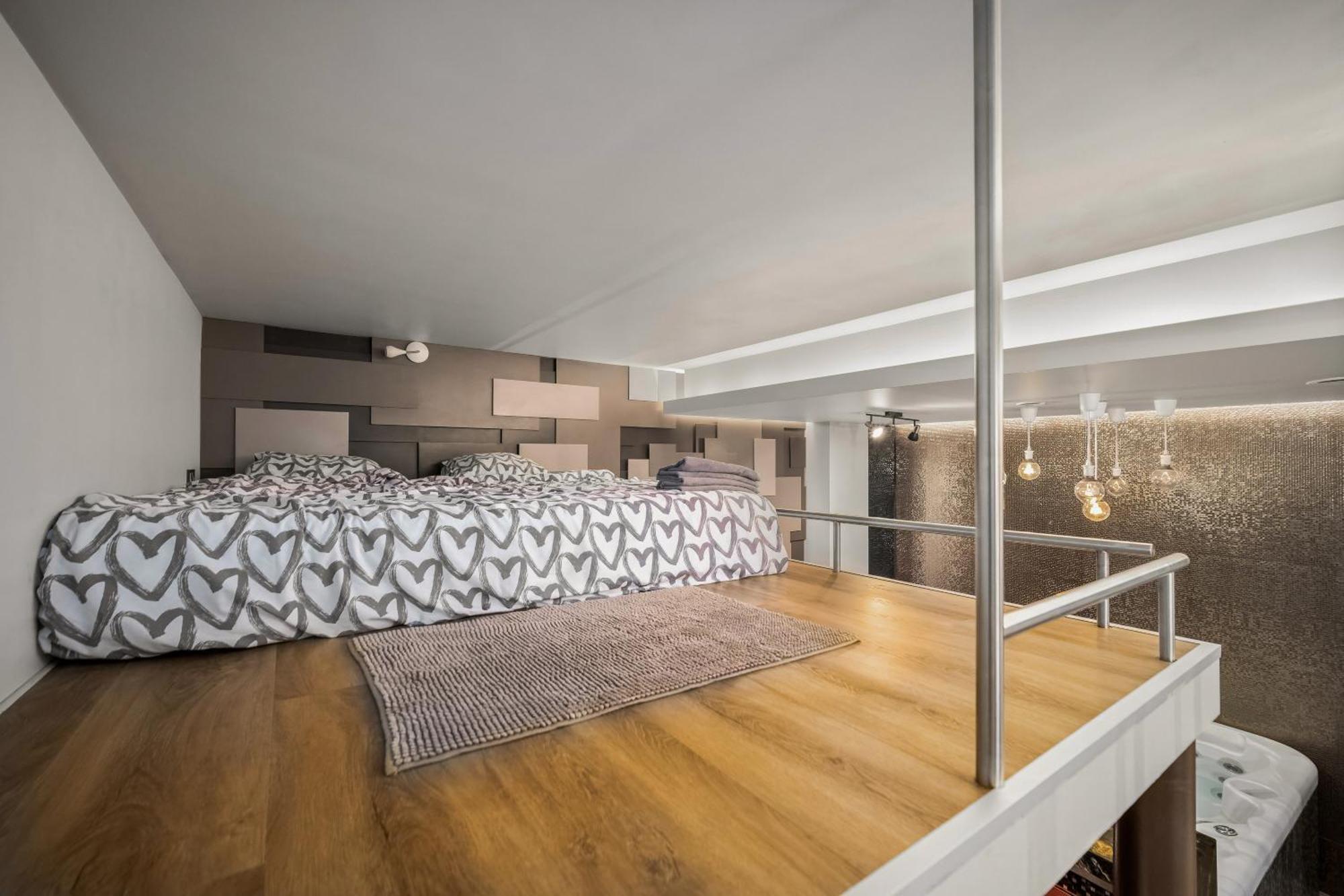 Secret Lounge - Cozy Studio With Sauna And Jacuzzi Вильнюс Экстерьер фото