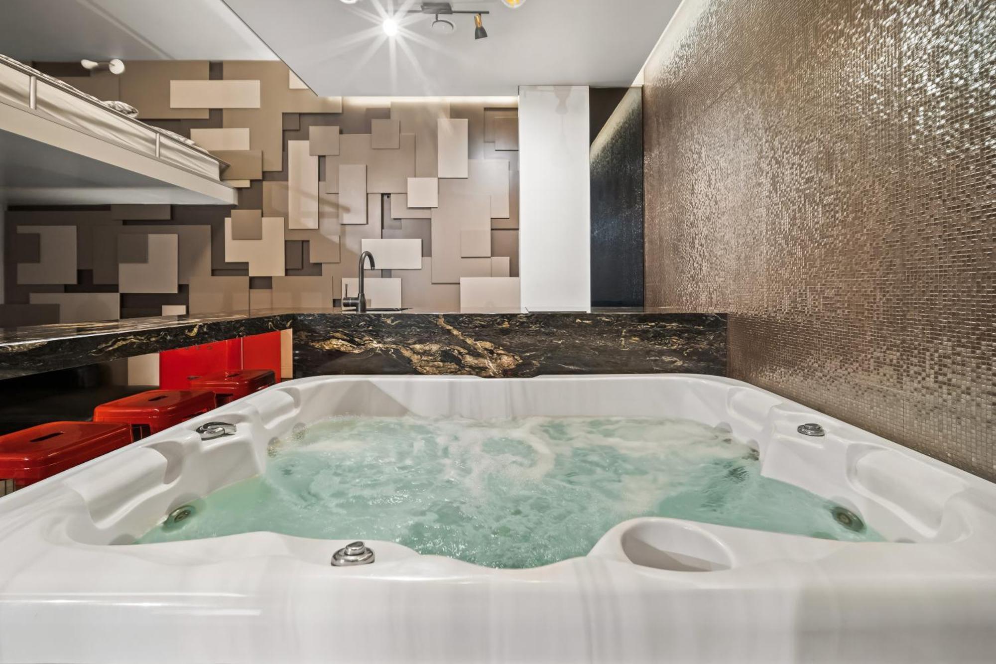 Secret Lounge - Cozy Studio With Sauna And Jacuzzi Вильнюс Экстерьер фото
